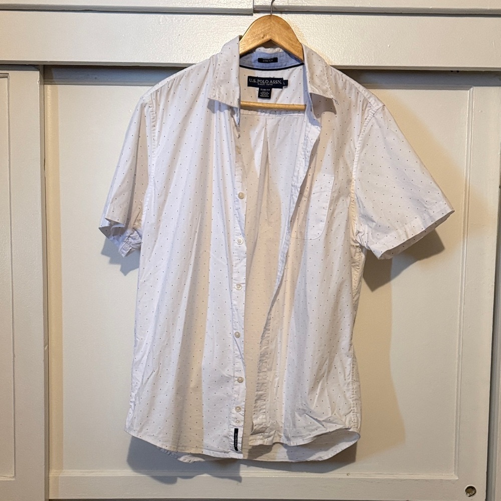 U.S. Polo Assn. White Short-Sleeve Dot Print Button-Down Shirt